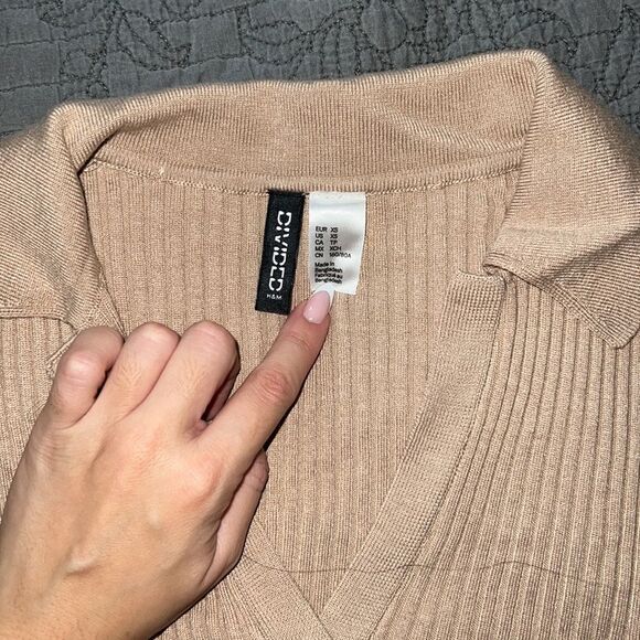 Ribbed Knit Cropped Collar Top - Picture 2 of 2